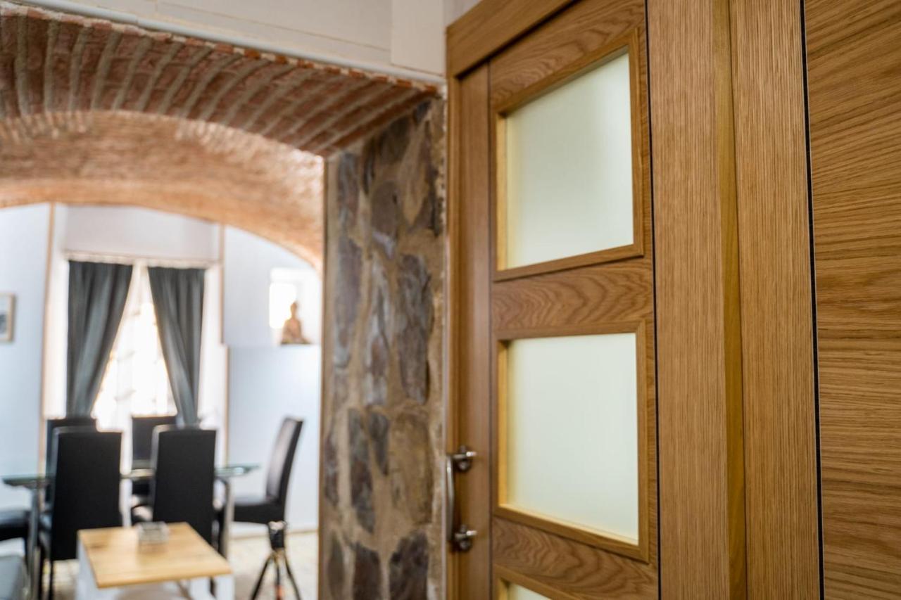 Art And Suite Apartment Cáceres Exterior foto